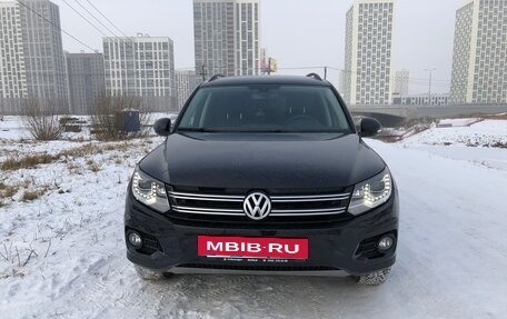 Volkswagen Tiguan I, 2015 год, 2 200 000 рублей, 3 фотография