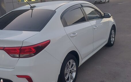 KIA Rio IV, 2018 год, 1 160 000 рублей, 4 фотография