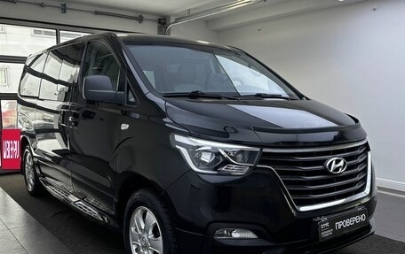 Hyundai Grand Starex Grand Starex I рестайлинг 2, 2020 год, 4 200 000 рублей, 3 фотография