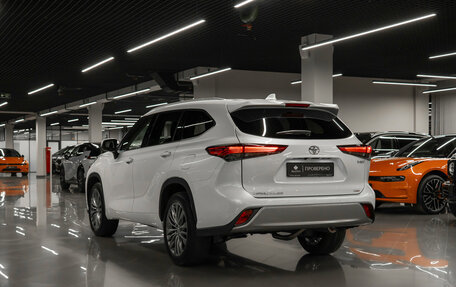 Toyota Highlander, 2025 год, 6 200 000 рублей, 4 фотография