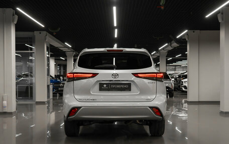 Toyota Highlander, 2025 год, 6 200 000 рублей, 5 фотография