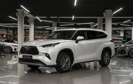 Toyota Highlander, 2025 год, 6 200 000 рублей, 30 фотография