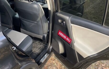 Toyota RAV4, 2014 год, 1 590 000 рублей, 3 фотография