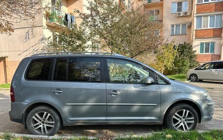 Volkswagen Touran III, 2007 год, 700 000 рублей, 5 фотография