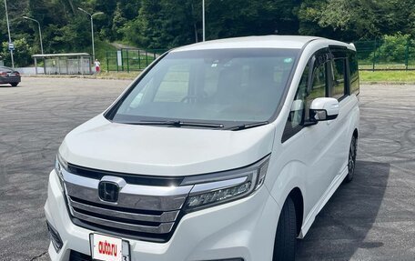 Honda Stepwgn IV, 2018 год, 2 349 000 рублей, 9 фотография