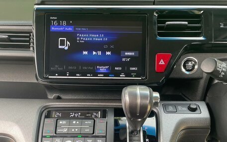 Honda Stepwgn IV, 2018 год, 2 349 000 рублей, 27 фотография