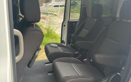 Honda Stepwgn IV, 2018 год, 2 349 000 рублей, 34 фотография