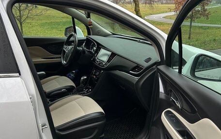 Buick Encore I, 2018 год, 1 490 000 рублей, 10 фотография