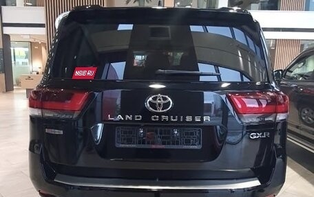 Toyota Land Cruiser, 2025 год, 31 000 000 рублей, 3 фотография