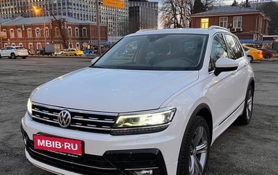 Volkswagen Tiguan II, 2019 год, 2 870 000 рублей, 1 фотография