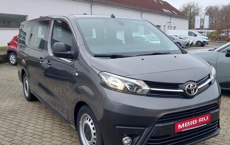 Toyota ProAce II, 2022 год, 2 550 000 рублей, 1 фотография