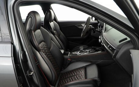 Audi RS 4, 2017 год, 6 397 077 рублей, 8 фотография