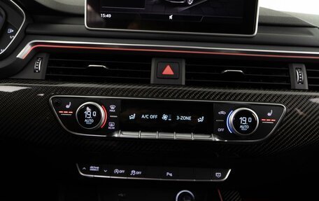 Audi RS 4, 2017 год, 6 397 077 рублей, 16 фотография