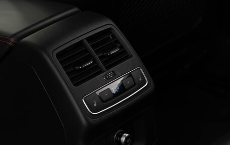 Audi RS 4, 2017 год, 6 397 077 рублей, 17 фотография