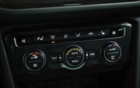 Volkswagen Tiguan II, 2019 год, 2 149 000 рублей, 18 фотография