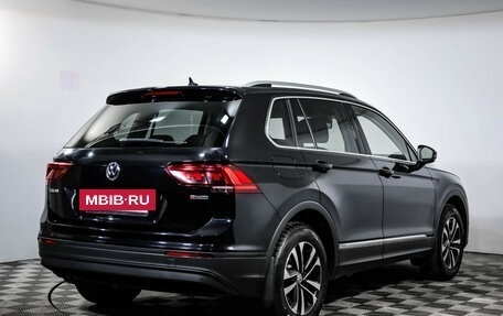 Volkswagen Tiguan II, 2019 год, 2 149 000 рублей, 5 фотография
