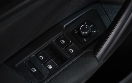 Volkswagen Tiguan II, 2019 год, 2 149 000 рублей, 22 фотография