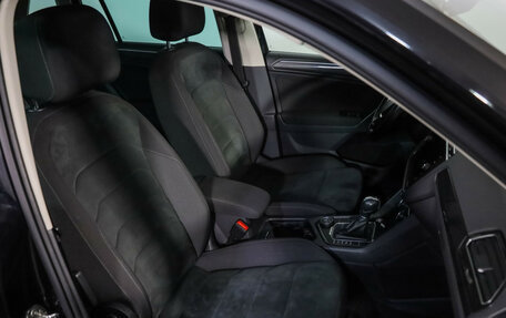 Volkswagen Tiguan II, 2019 год, 2 149 000 рублей, 25 фотография