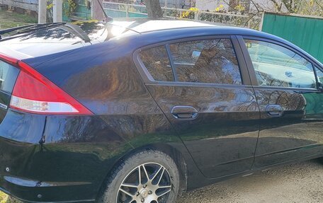 Honda Insight II рестайлинг, 2009 год, 600 000 рублей, 2 фотография