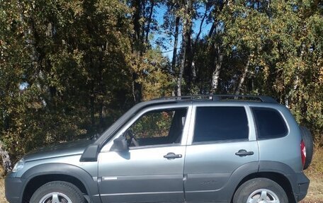 Chevrolet Niva I рестайлинг, 2014 год, 560 000 рублей, 3 фотография