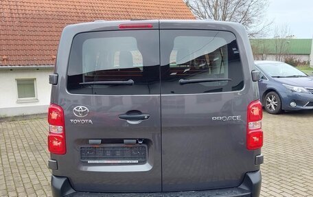 Toyota ProAce II, 2022 год, 2 550 000 рублей, 5 фотография