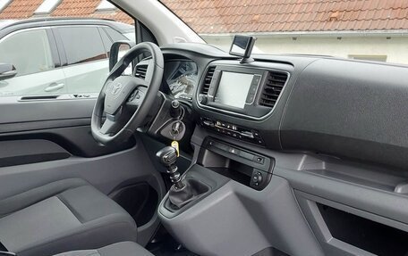 Toyota ProAce II, 2022 год, 2 550 000 рублей, 10 фотография