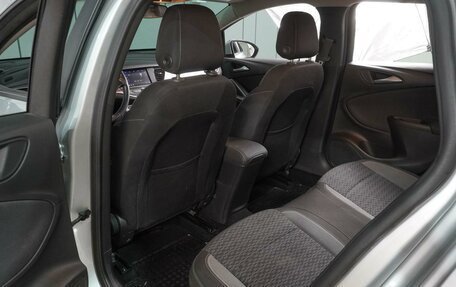 Opel Astra K, 2020 год, 1 749 000 рублей, 11 фотография