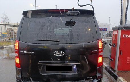 Hyundai Grand Starex Grand Starex I рестайлинг 2, 2016 год, 1 900 000 рублей, 3 фотография