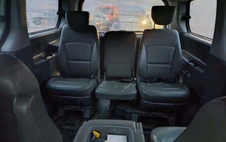 Hyundai Grand Starex Grand Starex I рестайлинг 2, 2016 год, 1 900 000 рублей, 7 фотография