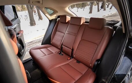 Lexus NX I, 2017 год, 2 950 000 рублей, 8 фотография