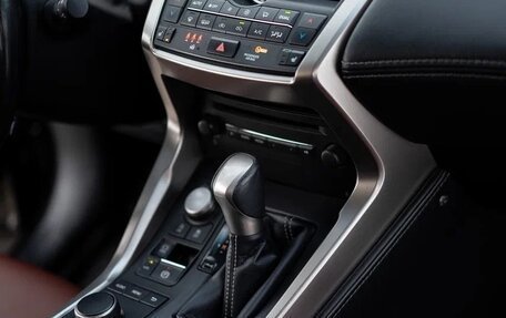 Lexus NX I, 2017 год, 2 950 000 рублей, 13 фотография