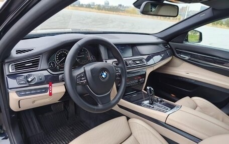 BMW 7 серия, 2009 год, 2 435 000 рублей, 3 фотография