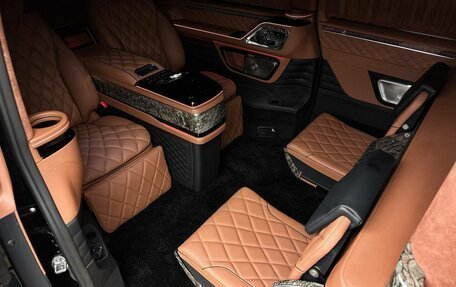 Mercedes-Benz V-Класс, 2025 год, 36 000 000 рублей, 13 фотография