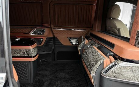 Mercedes-Benz V-Класс, 2025 год, 36 000 000 рублей, 17 фотография