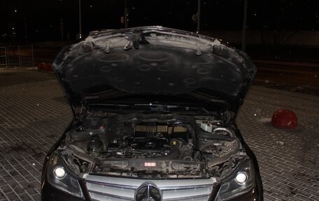 Mercedes-Benz C-Класс, 2012 год, 1 750 000 рублей, 13 фотография