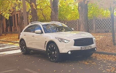 Infiniti FX II, 2013 год, 2 300 000 рублей, 2 фотография