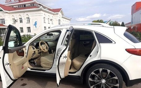 Infiniti FX II, 2013 год, 2 300 000 рублей, 10 фотография