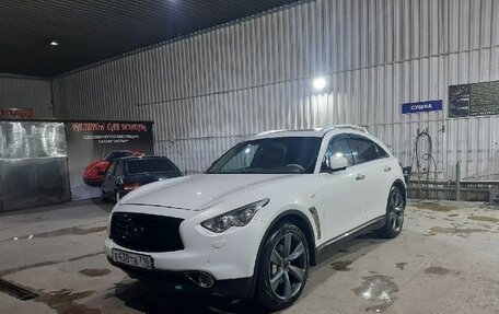 Infiniti FX II, 2013 год, 2 300 000 рублей, 7 фотография