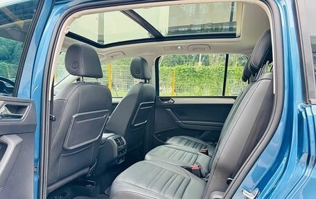 Volkswagen Touran III, 2022 год, 1 490 000 рублей, 12 фотография