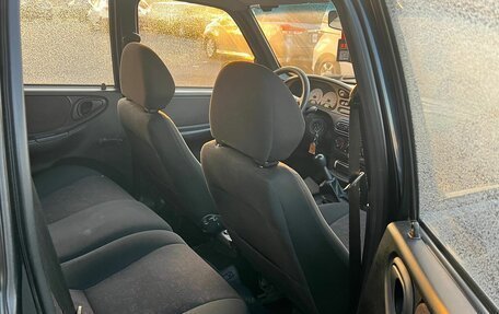 Chevrolet Niva I рестайлинг, 2006 год, 559 000 рублей, 18 фотография