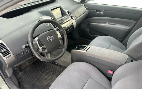 Toyota Prius, 2009 год, 540 000 рублей, 11 фотография