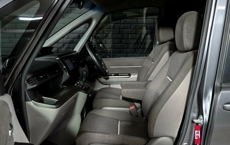 Honda Stepwgn IV, 2018 год, 2 365 000 рублей, 11 фотография