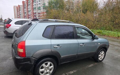 Hyundai Tucson III, 2004 год, 700 000 рублей, 4 фотография