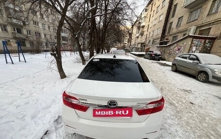 Toyota Camry, 2014 год, 1 600 000 рублей, 4 фотография