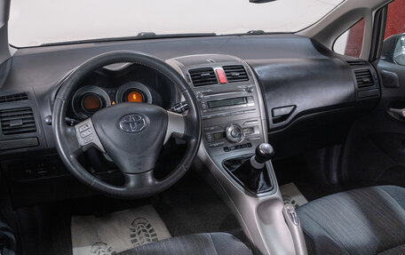 Toyota Auris II, 2006 год, 699 000 рублей, 15 фотография