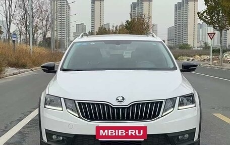 Skoda Octavia, 2020 год, 1 390 000 рублей, 2 фотография