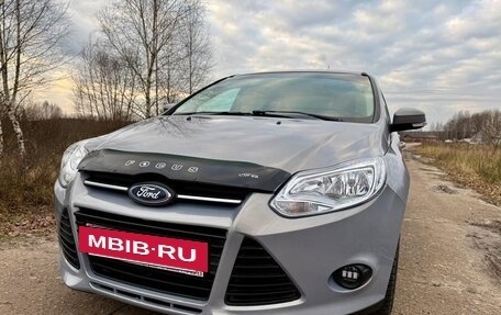 Ford Focus III, 2011 год, 585 000 рублей, 2 фотография