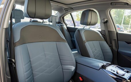 BMW 5 серия, 2025 год, 9 890 000 рублей, 13 фотография