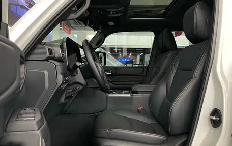 Toyota Land Cruiser Prado, 2024 год, 10 250 000 рублей, 4 фотография