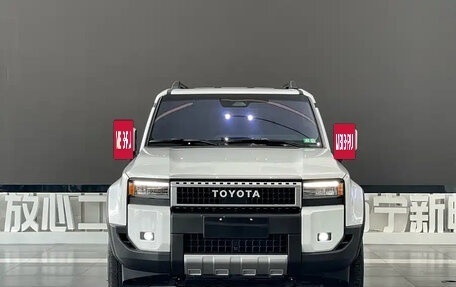 Toyota Land Cruiser Prado, 2024 год, 10 250 000 рублей, 3 фотография